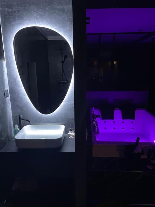 Le Cocon Des Granges - Suite Sauna Jaccuzi Spa Bonnieres-sur-Seine Ngoại thất bức ảnh