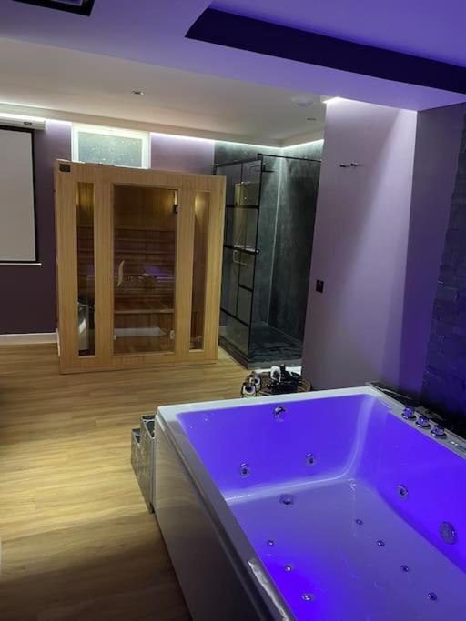 Le Cocon Des Granges - Suite Sauna Jaccuzi Spa Bonnieres-sur-Seine Ngoại thất bức ảnh