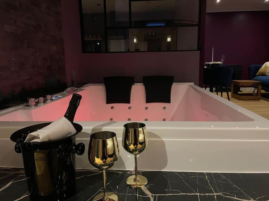 Le Cocon Des Granges - Suite Sauna Jaccuzi Spa Bonnieres-sur-Seine Ngoại thất bức ảnh